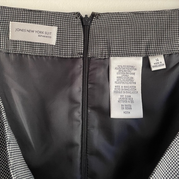 Jones New York Black and White Checkered Pleated Skirt Size 14 - Picture 5 of 5